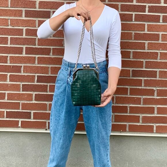 Handmade Genuine Embossed Leather Purse /Push Lock Crossbody/Shoulder bag - Picture 2 of 16